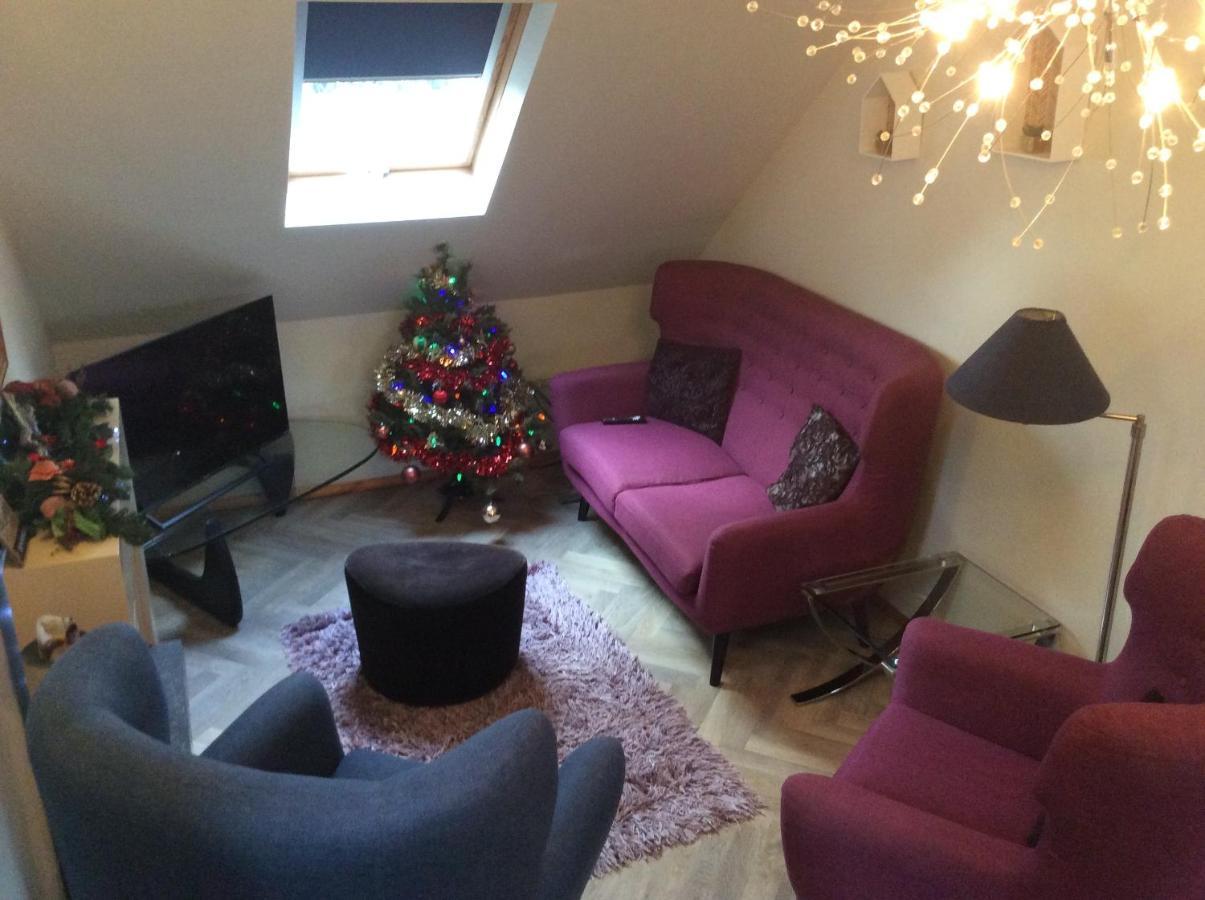 2 Bedroom Furnished Apartment In A Rural Position Stone  Zewnętrze zdjęcie